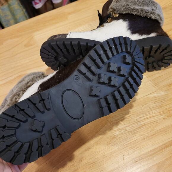 Myra Beaver Boots Hairon Cowhide Leather Fur Cuff Lace Up Rugged Sole 9 - Picture 9 of 13